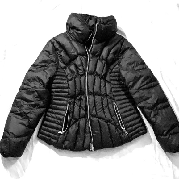 Guess black jacket - Picture 1 of 3